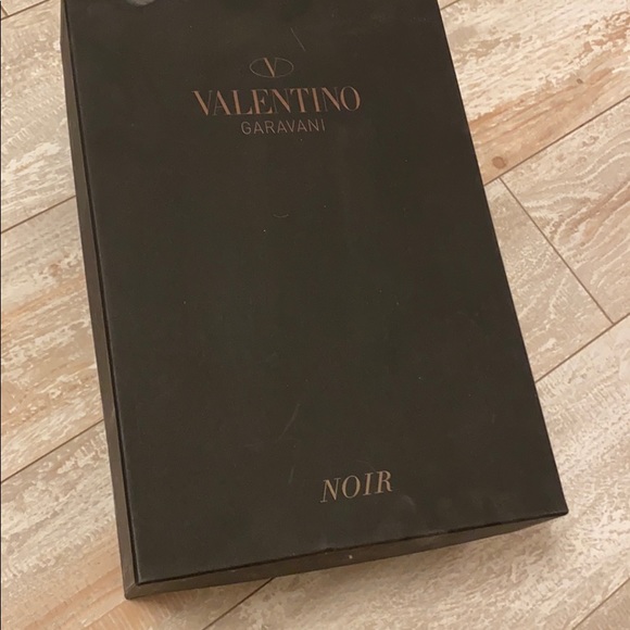 Hardly worn Valentino Studded Heel - Picture 2 of 7